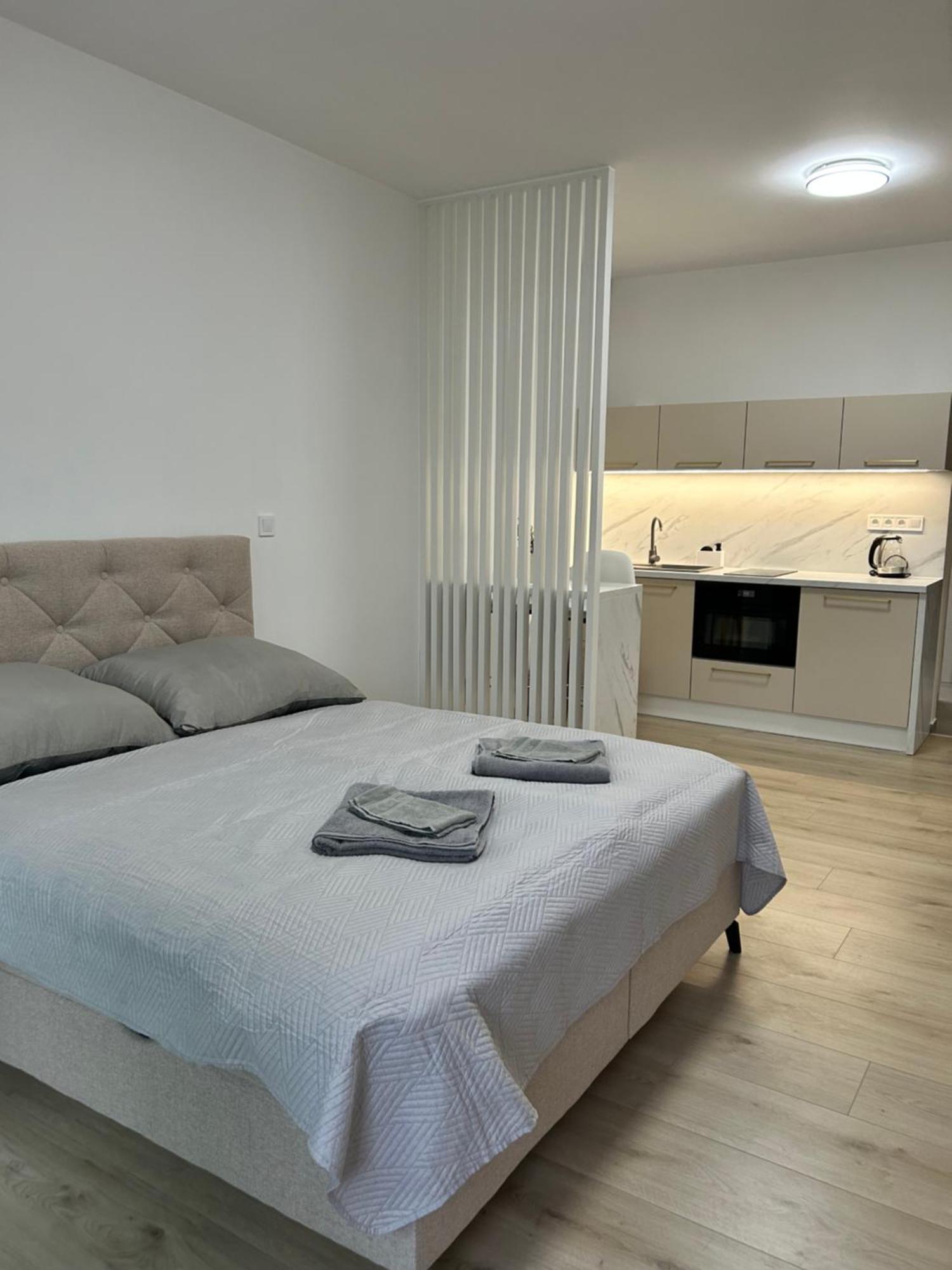 Ar Queen Island Kosice Ngoại thất bức ảnh